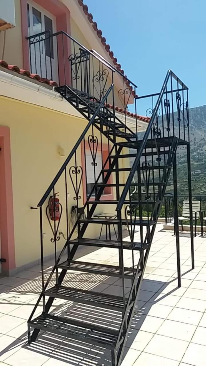 Zóla Christos Studios חדר תמונה
