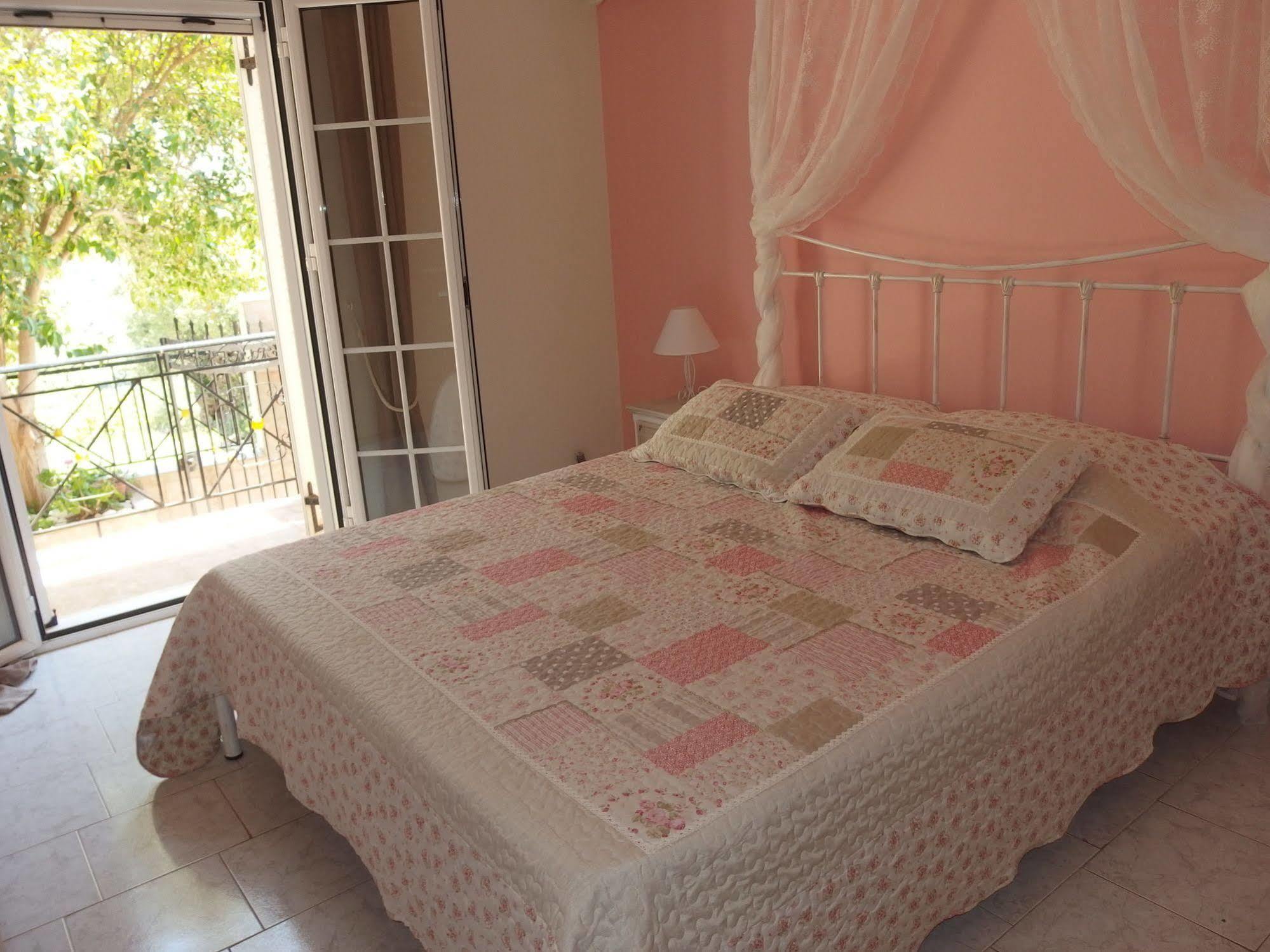 Zóla Christos Studios מראה חיצוני תמונה